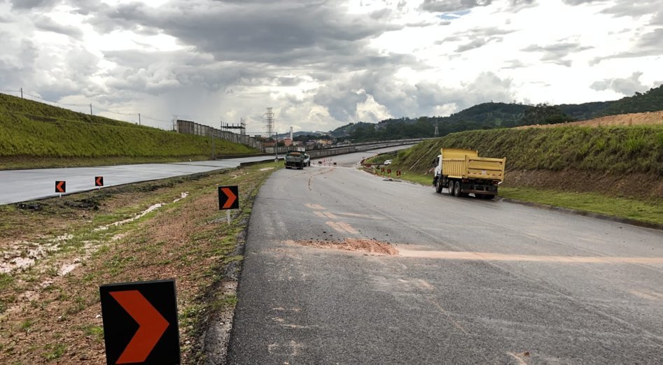 Obra viária e de estrutura especial